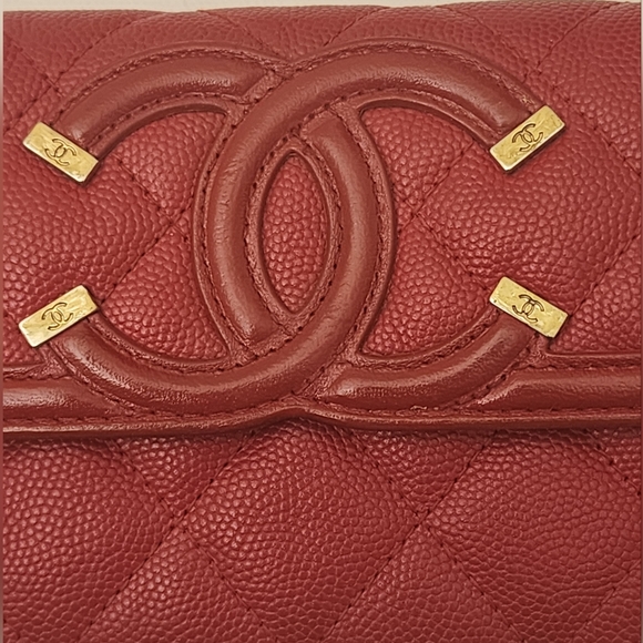 Chanel Filigree CC Flap Wallet Caviar Leather Red Gold Entrupy COA - Picture 8 of 13